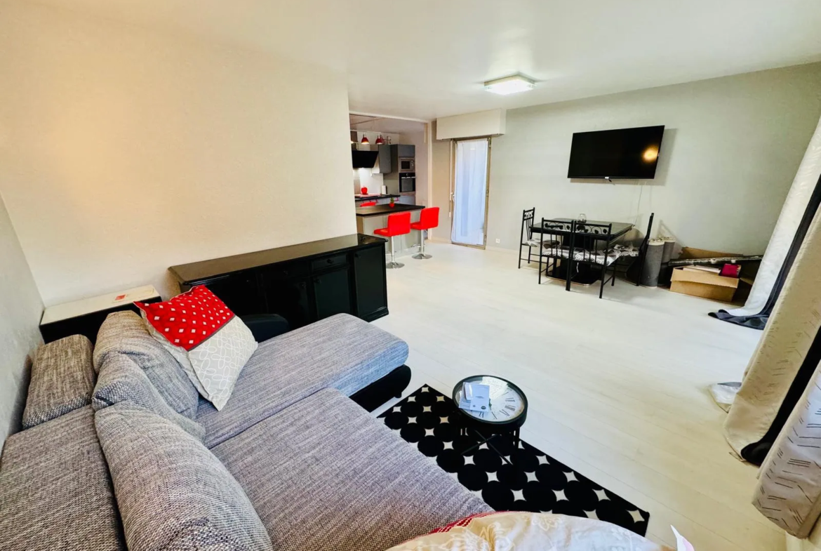 Superbe appartement T3 à vendre à Grenoble avec terrasse et parc 