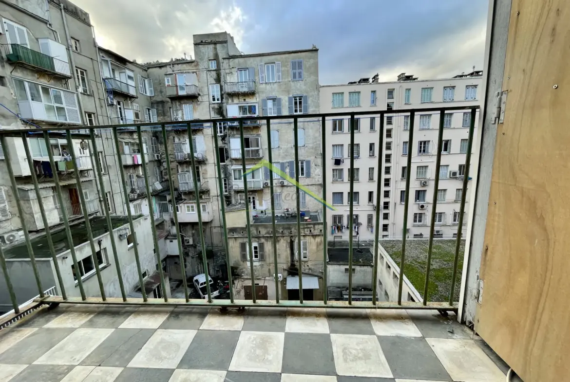 Vente Appartement T3 avec Balcon à Bastia Centre 