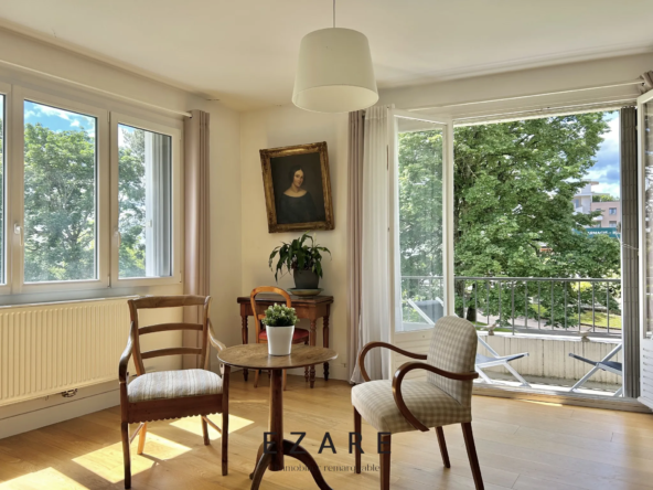 À vendre : Appartement lumineux de 143 m² avec balcon à Dijon