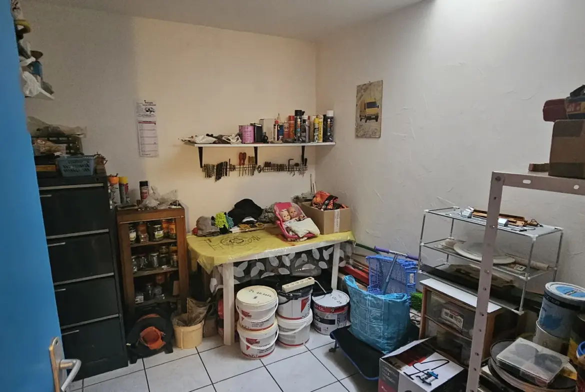 Immeuble à vendre avec deux appartements à Beney en Woevre 