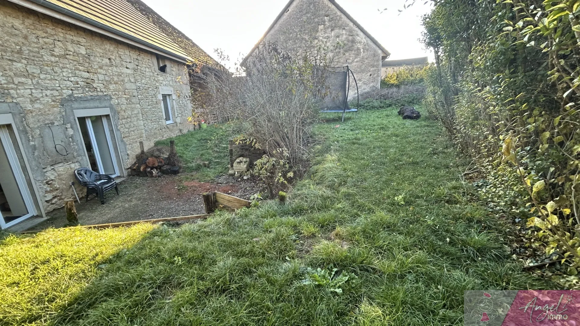 Maison de Village à Rénover à Thervay sur 691 m² 