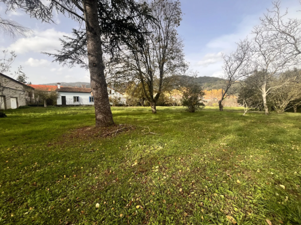 Maison F5 de Plain-Pied à Arles sur Tech avec Terrain Arboré