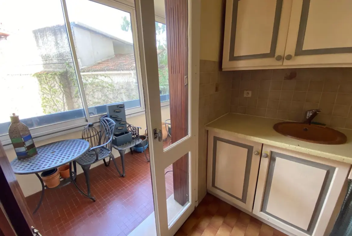 À vendre : Appartement T2 de 58m² au centre de Nîmes 