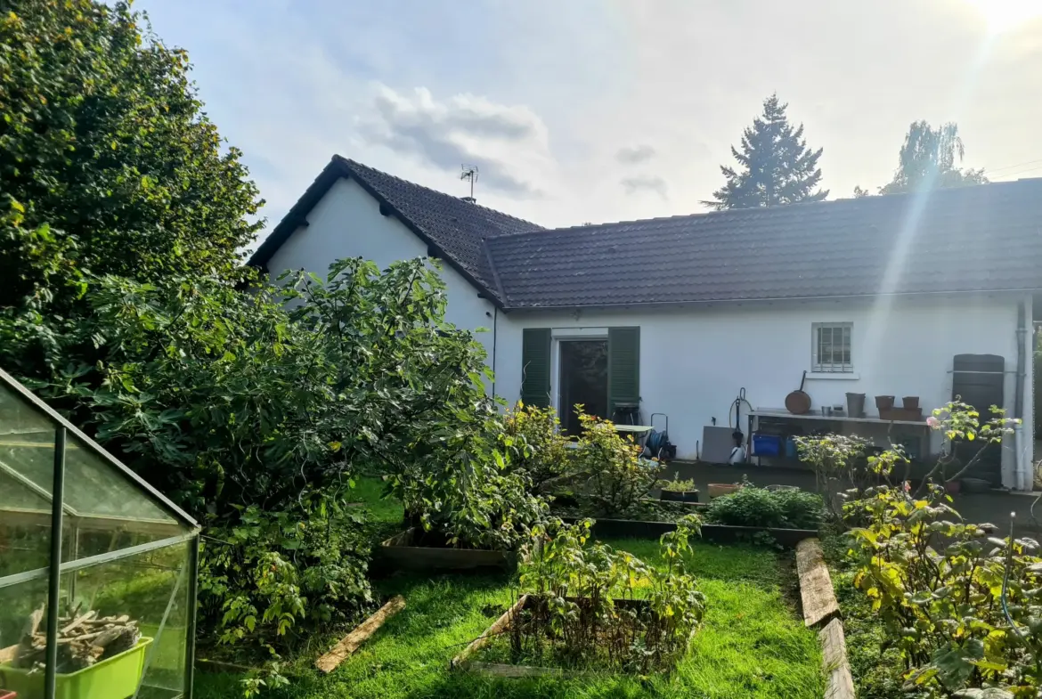 Pavillon T.7 de 150 m² avec jardin à Varennes Vauzelles 