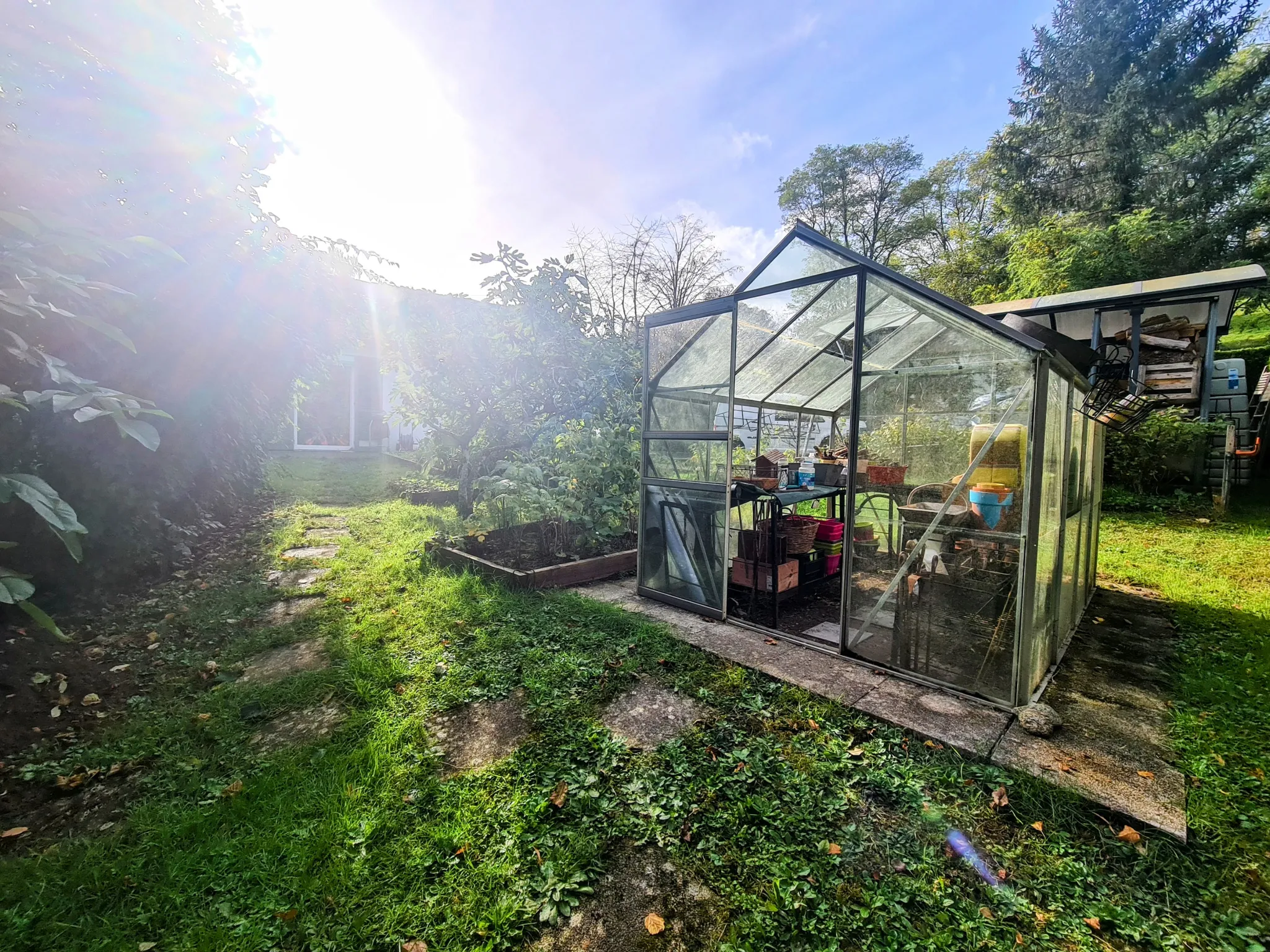 Pavillon T.7 de 150 m² avec jardin à Varennes Vauzelles 