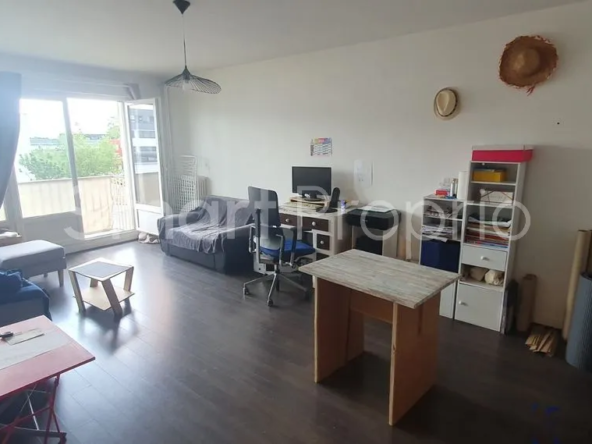 Bel appartement 2 pièces avec balcon à vendre à Caen