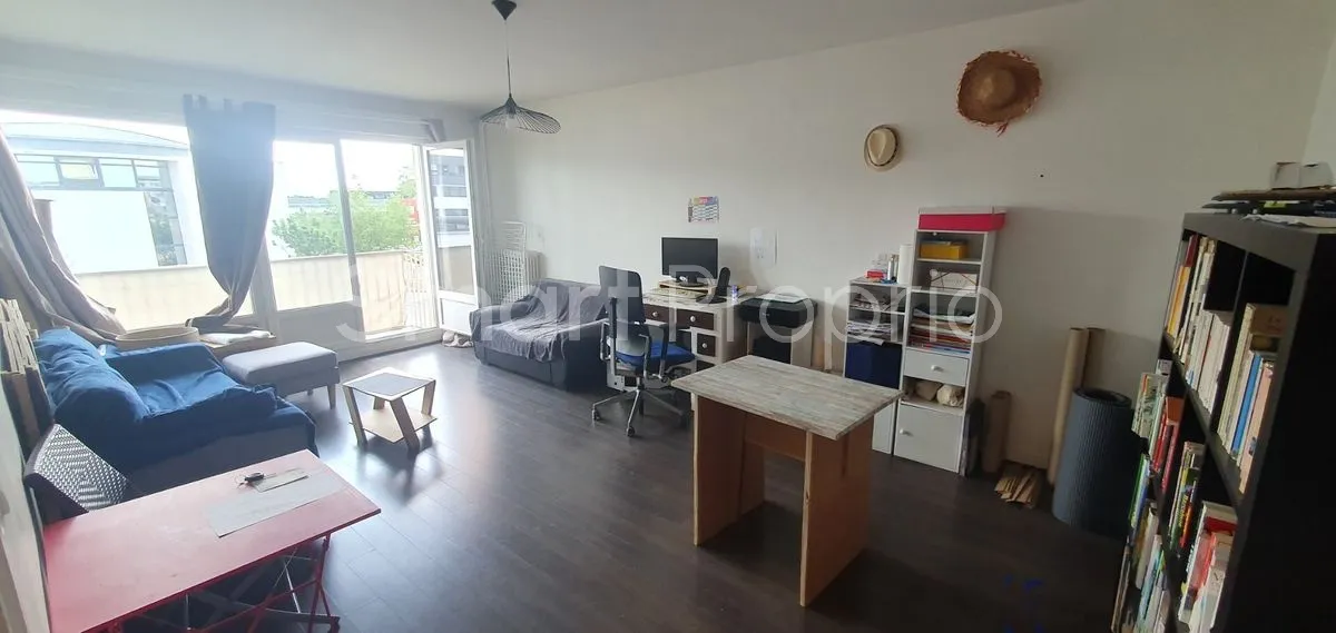 Bel appartement 2 pièces avec balcon à vendre à Caen 