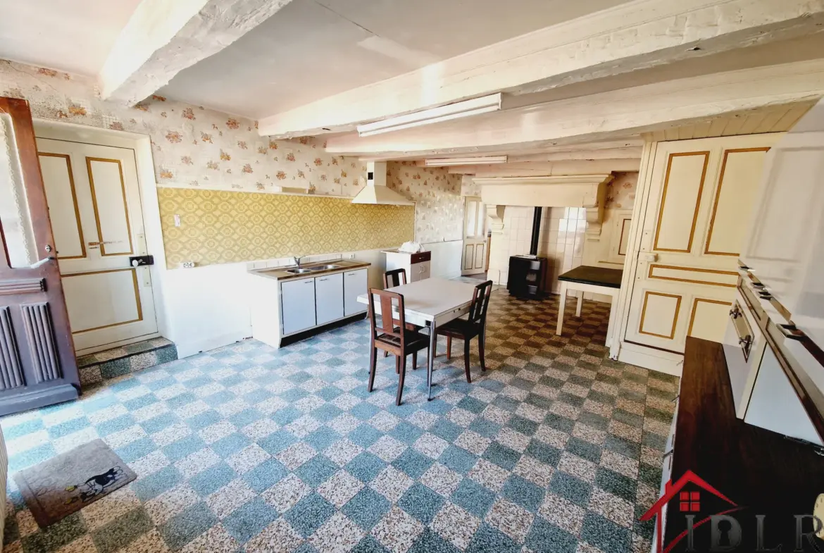 Maison ancienne de 108 m² avec vue à Chatillon-sur-Saône 