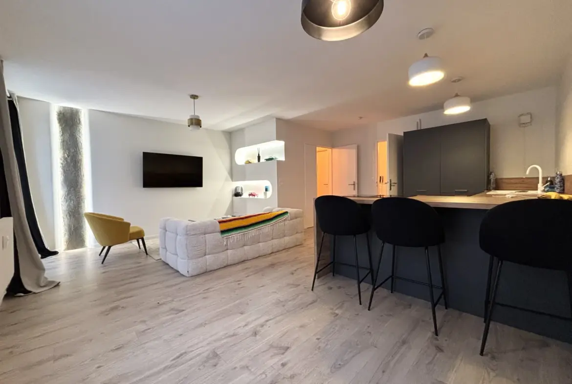 Vente d'un appartement T3 rénové avec garage à Roubaix 