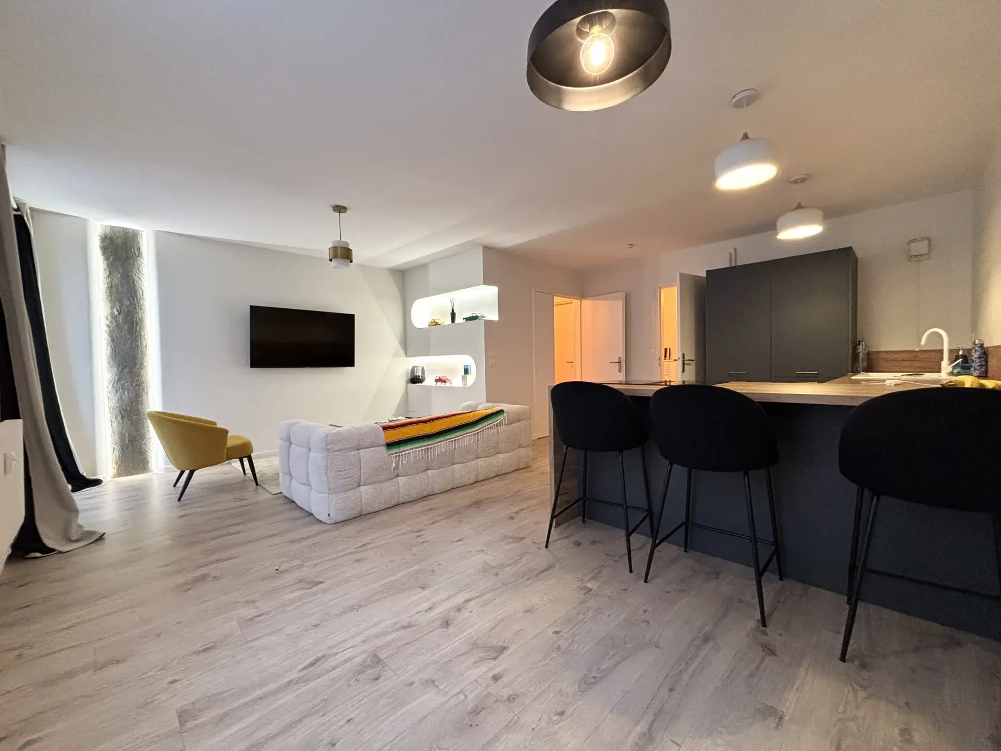 Vente d'un appartement T3 rénové avec garage à Roubaix 