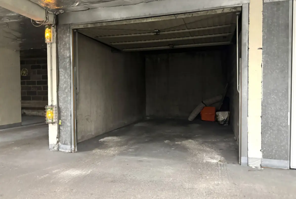 Vente d'un appartement T3 rénové avec garage à Roubaix 