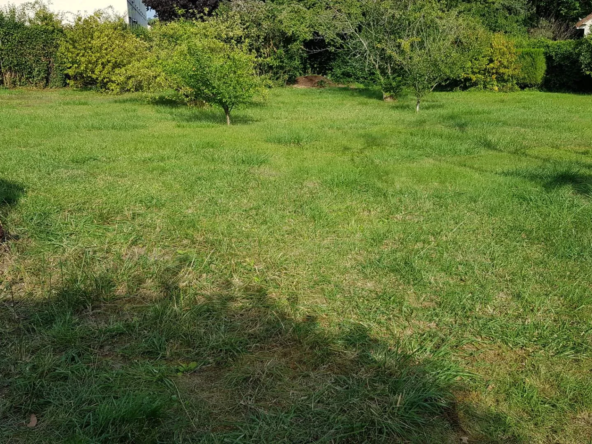 Terrain de 1000 m² à Gasny, proche Bonnières-sur-Seine