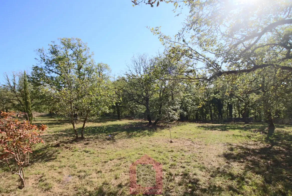 Maison spacieuse à vendre près de Cahors avec piscine 