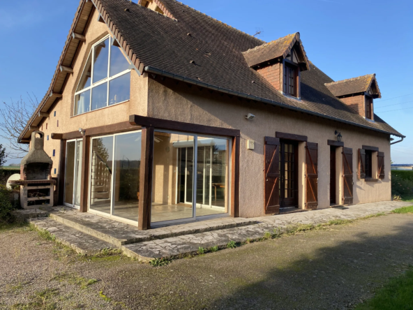 Maison traditionnelle de 150 m2 à Pacy-sur-Eure à vendre