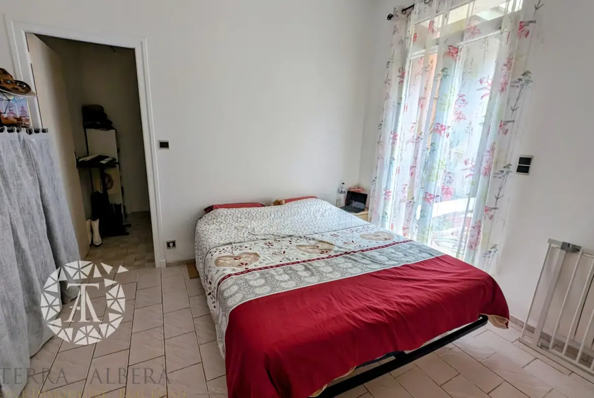 À vendre : Appartement F2 avec parking à Laroque-des-Albères 