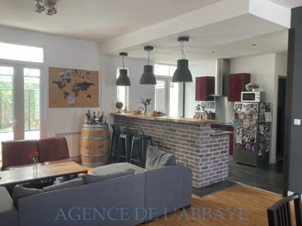 Maison rénovée à vendre à Saintes Rive Droite - 90m² avec jardin