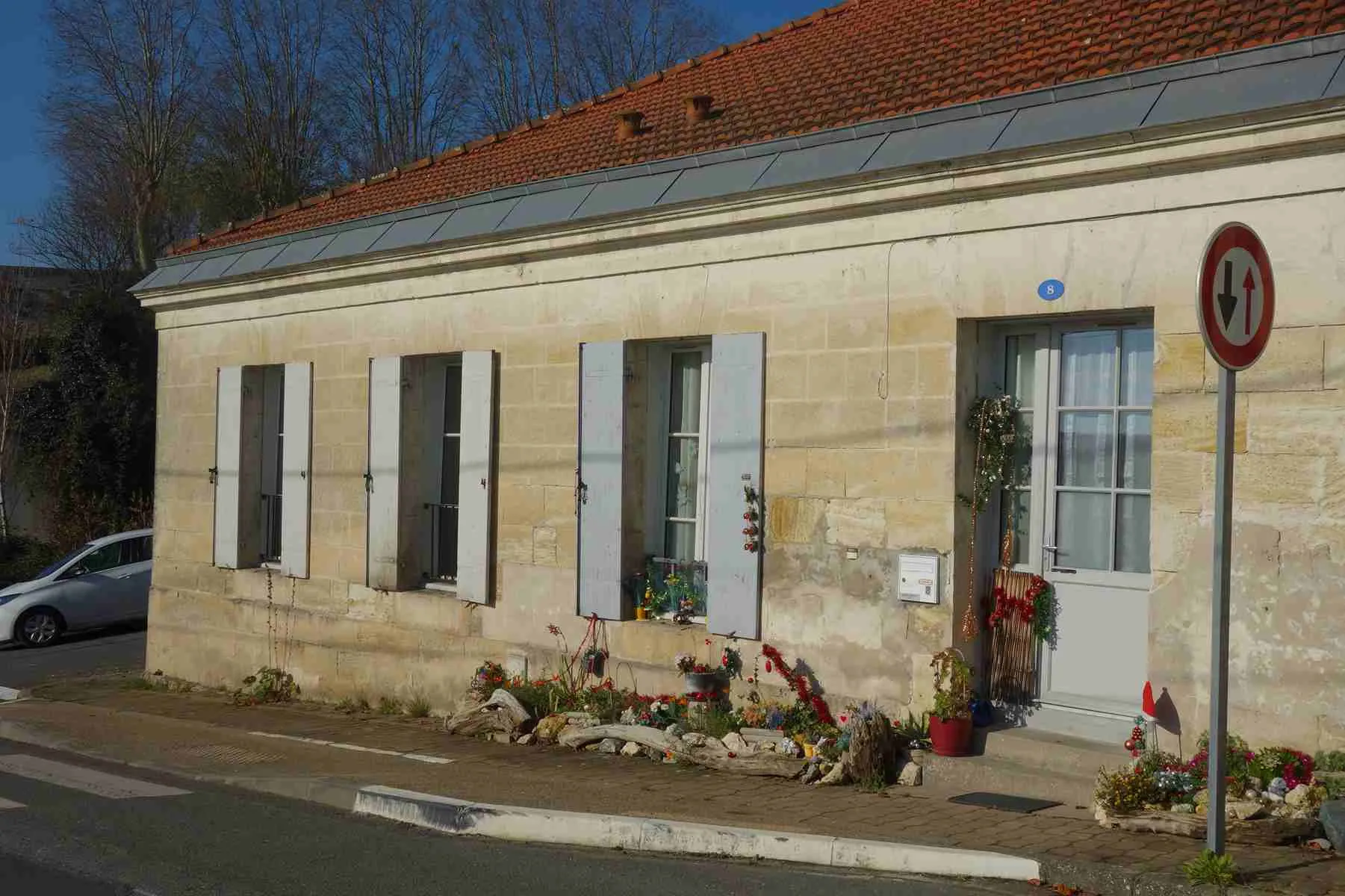 Vente d'un immeuble en pierre avec 2 appartements T3 à Bourg sur Gironde 