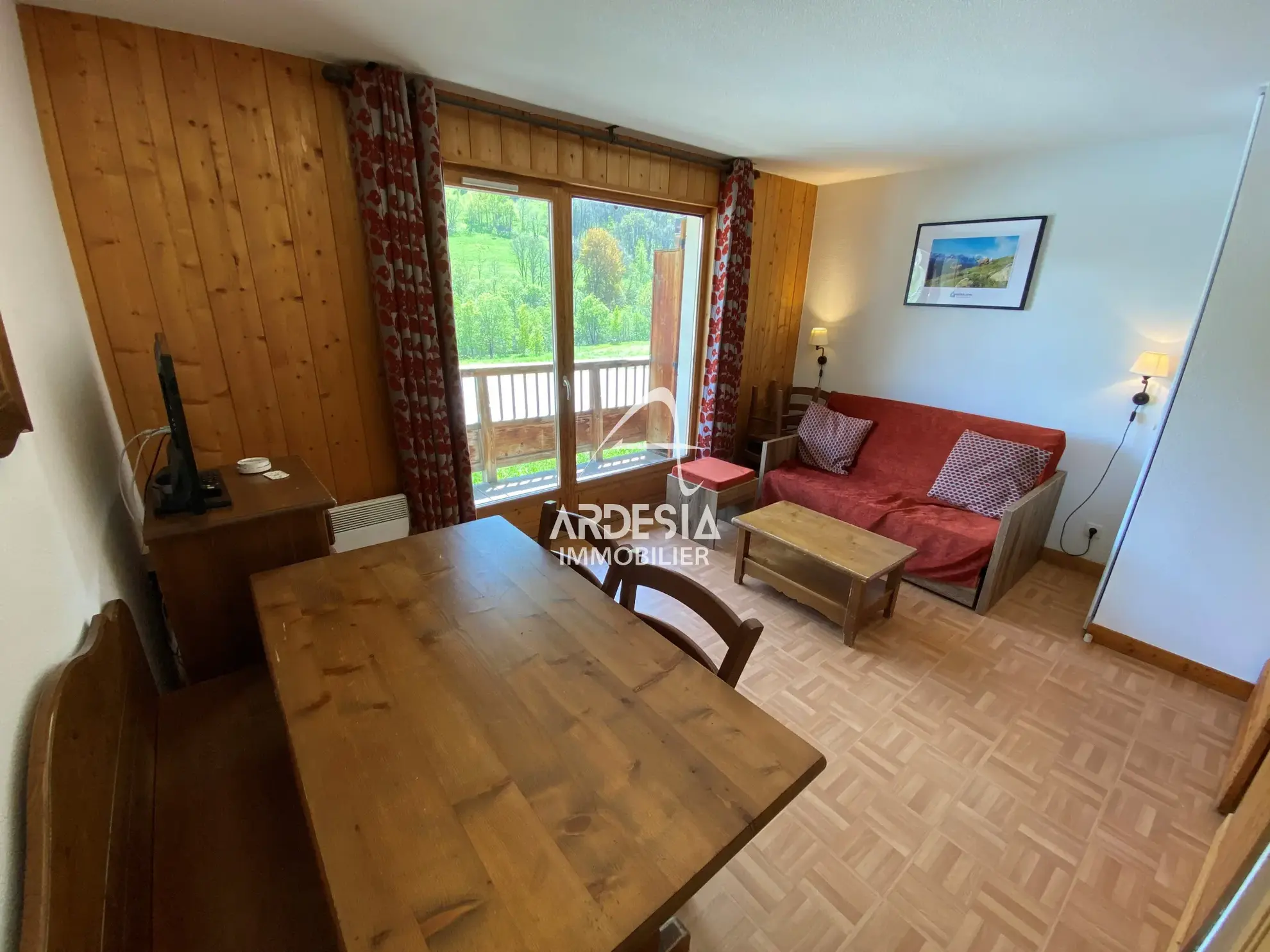 Appartement 2 pièces à vendre à Saint-Sorlin d'Arves - Vue dégagée 