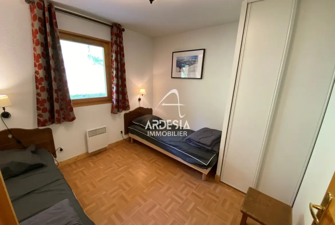 Appartement 2 pièces à vendre à Saint-Sorlin d'Arves - Vue dégagée 