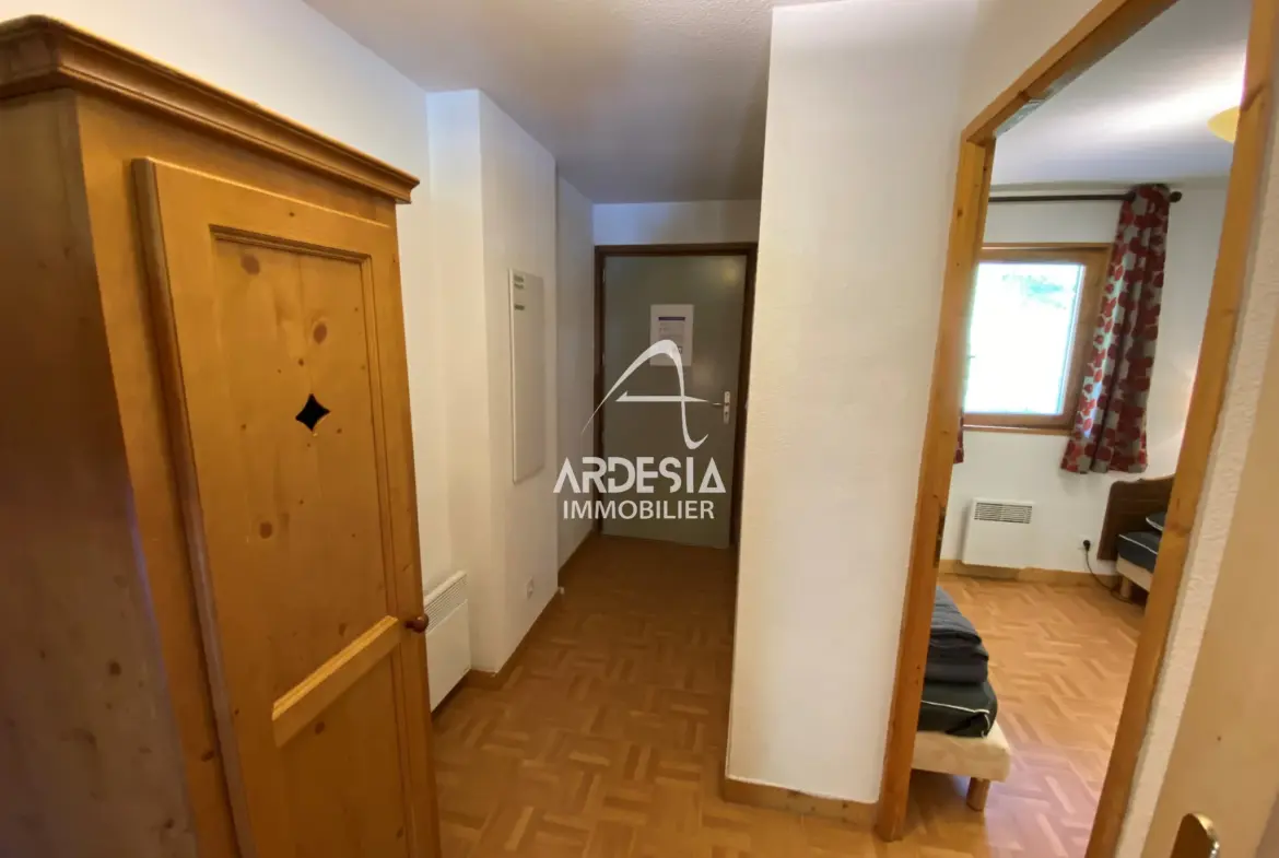 Appartement 2 pièces à vendre à Saint-Sorlin d'Arves - Vue dégagée 