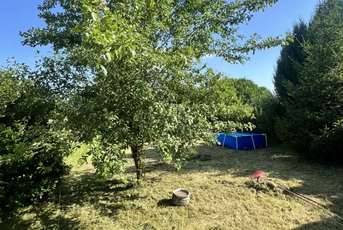 Maison de village à Vernois sur Mance à saisir 