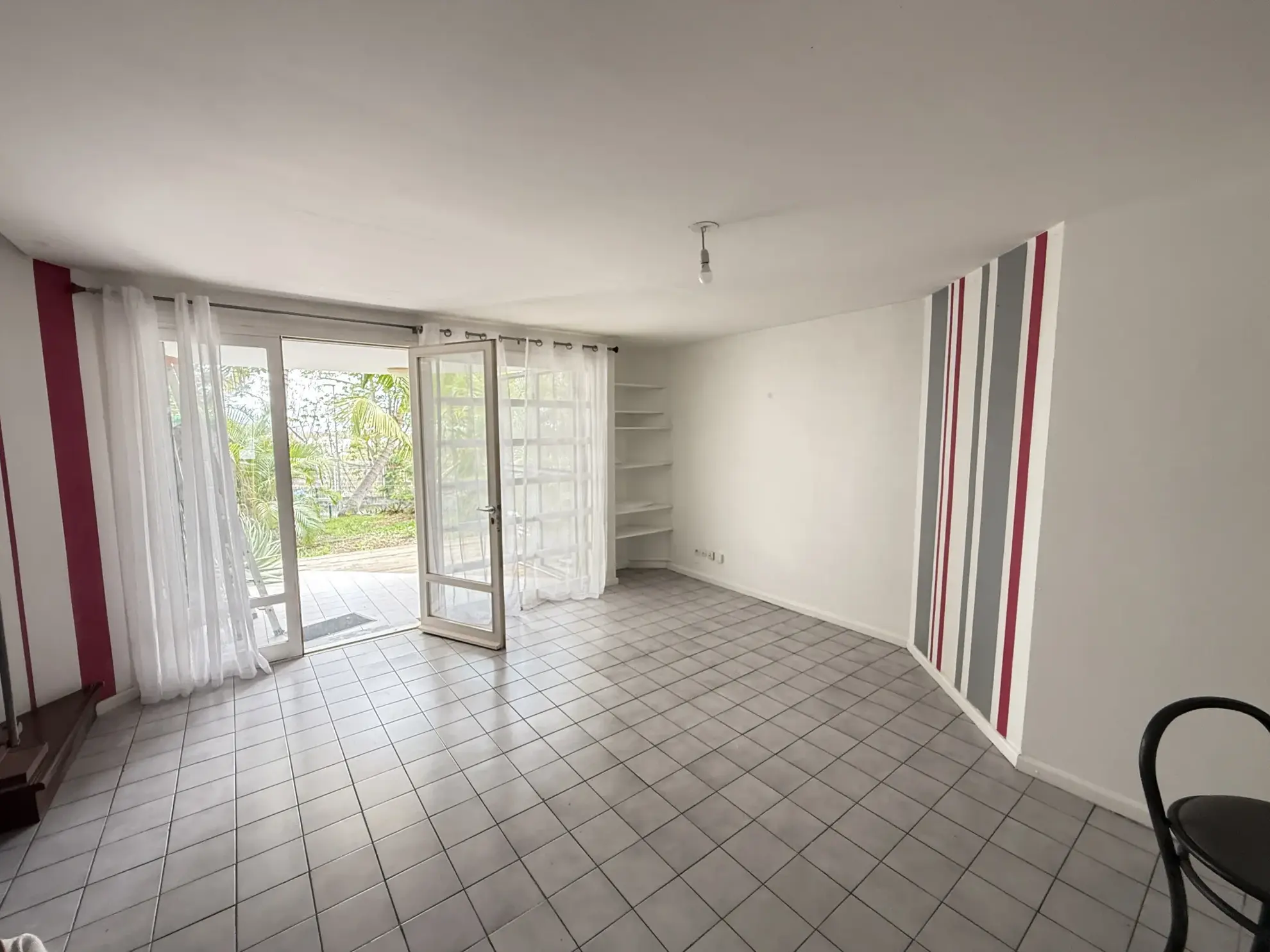 À vendre : Appartement F2 avec jardin à La Possession - 51m² 