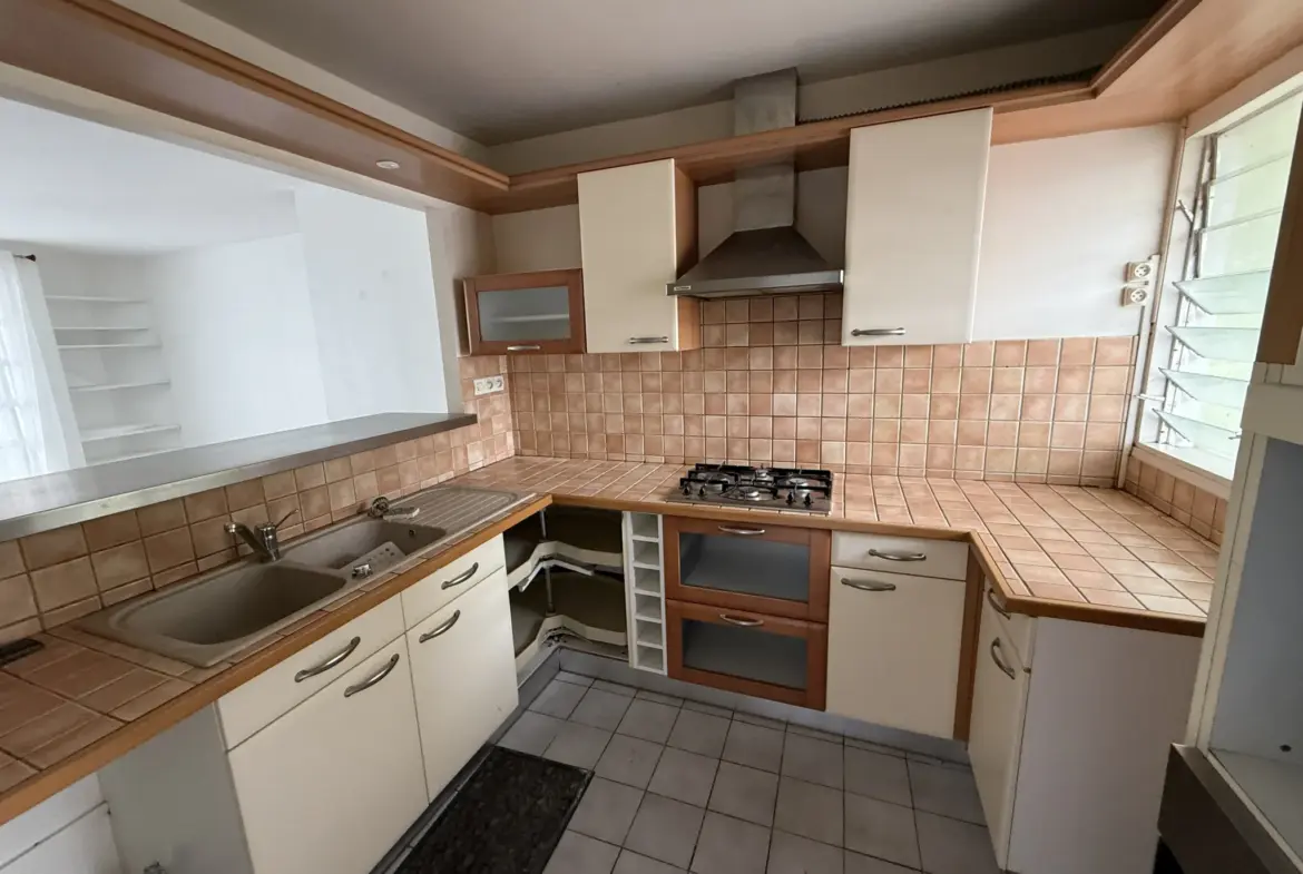 À vendre : Appartement F2 avec jardin à La Possession - 51m² 