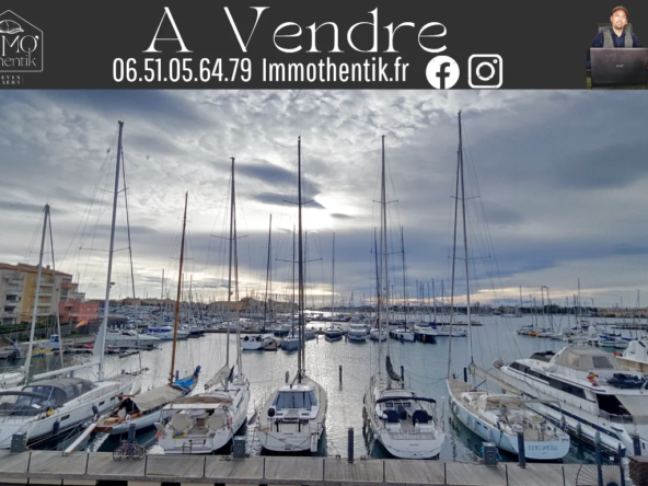 Studio cabine à vendre au Cap d'Agde avec vue sur le port