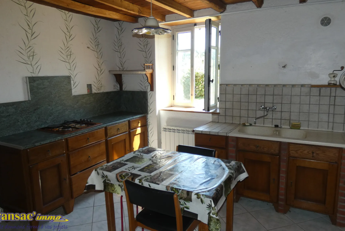 Maison de village à vendre à Courpière - 139 750 EUR 