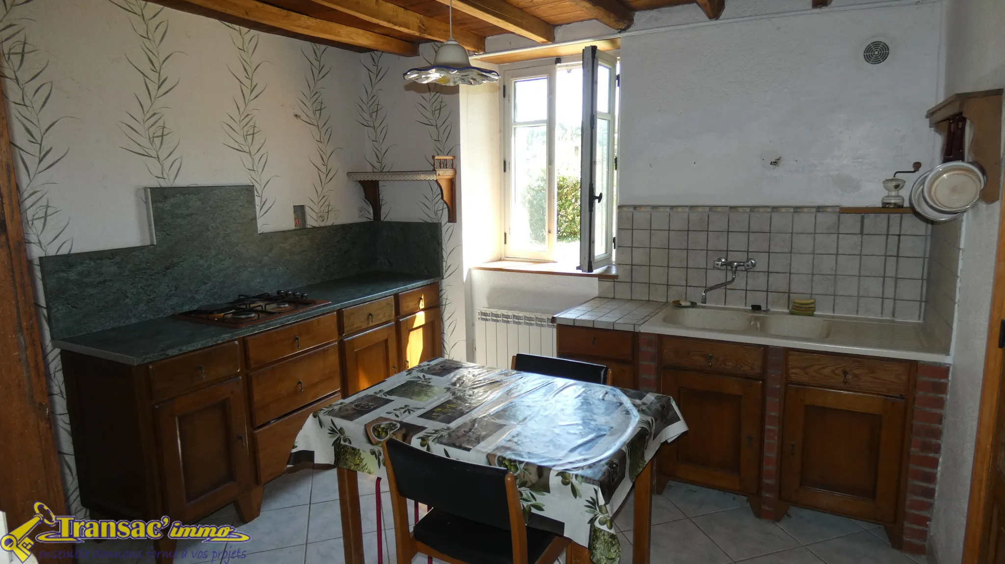 Maison de village à vendre à Courpière - 139 750 EUR 