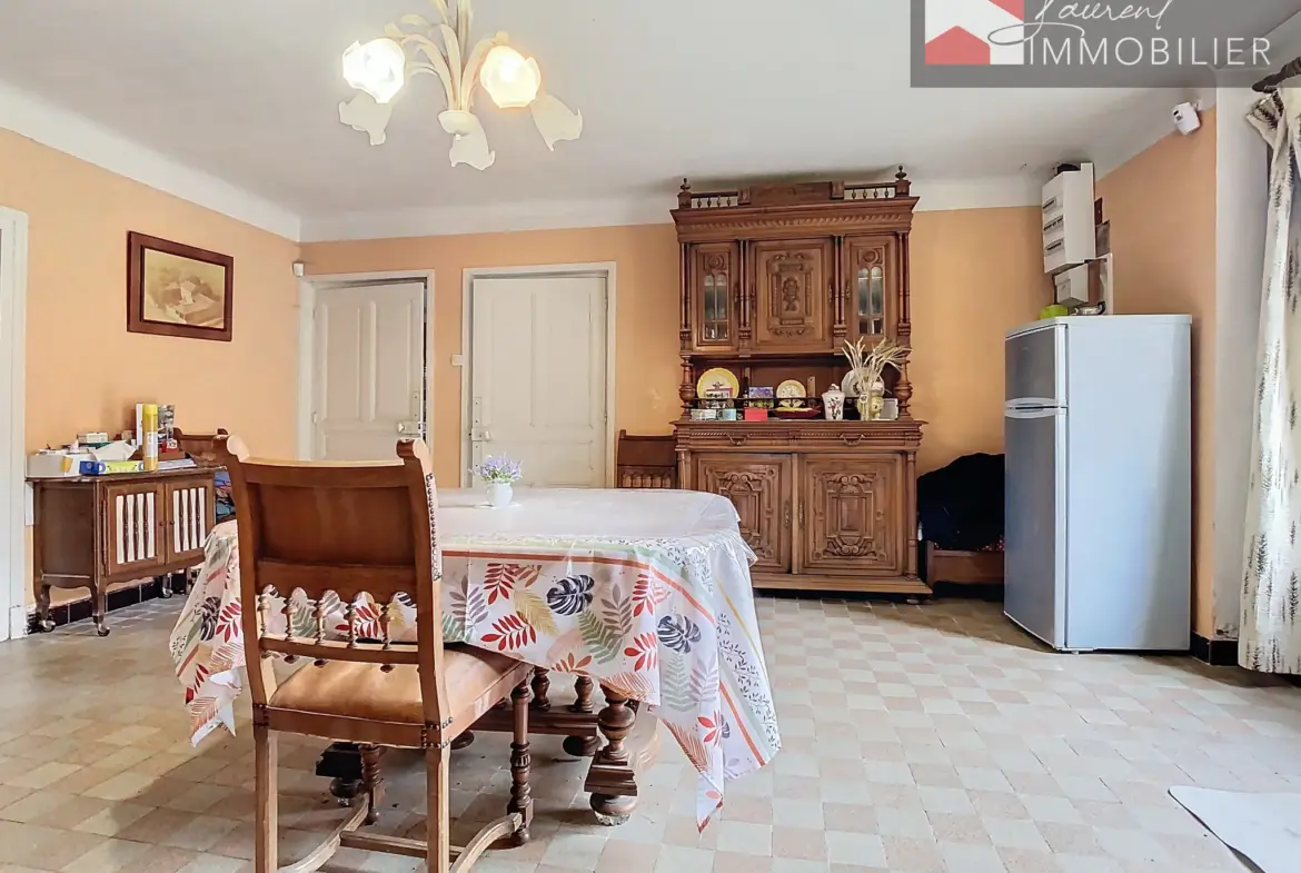 À vendre : Grande maison avec 3 chambres près de Pont-de-Vaux 