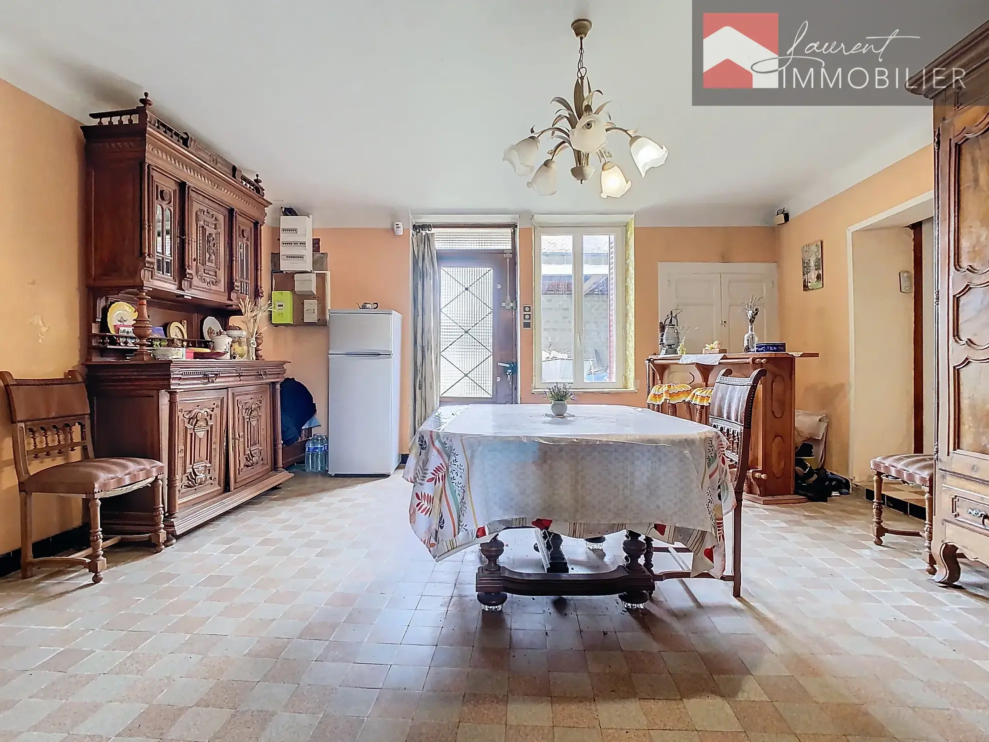 À vendre : Grande maison avec 3 chambres près de Pont-de-Vaux 