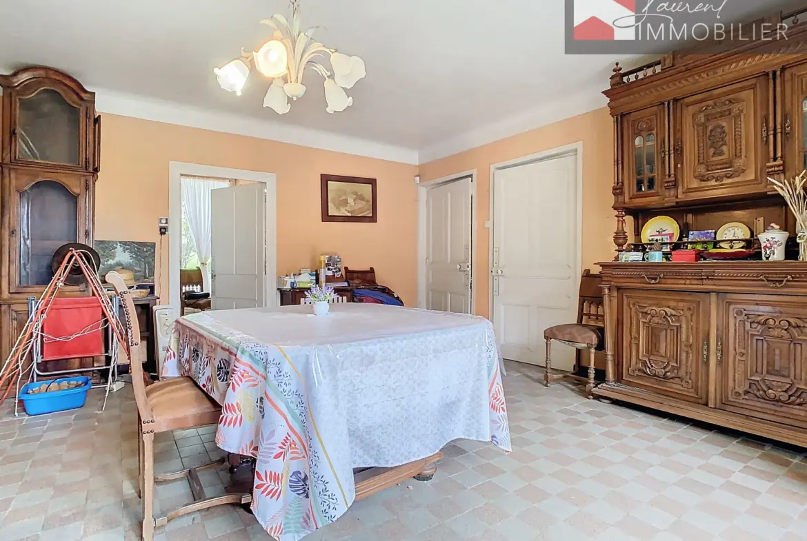 À vendre : Grande maison avec 3 chambres près de Pont-de-Vaux 