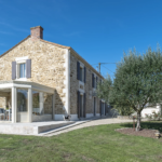 Maison rénovée du 19ème siècle à vendre à La Chapelle-Thémer