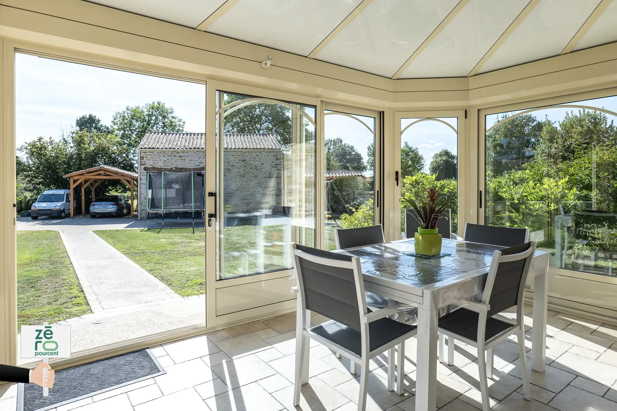 Maison rénovée du 19ème siècle à vendre à La Chapelle-Thémer 