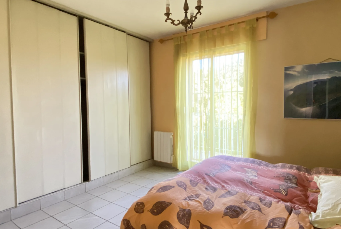 Maison de Ville 180 m² avec Jardin et Garage à Perpignan Sud 