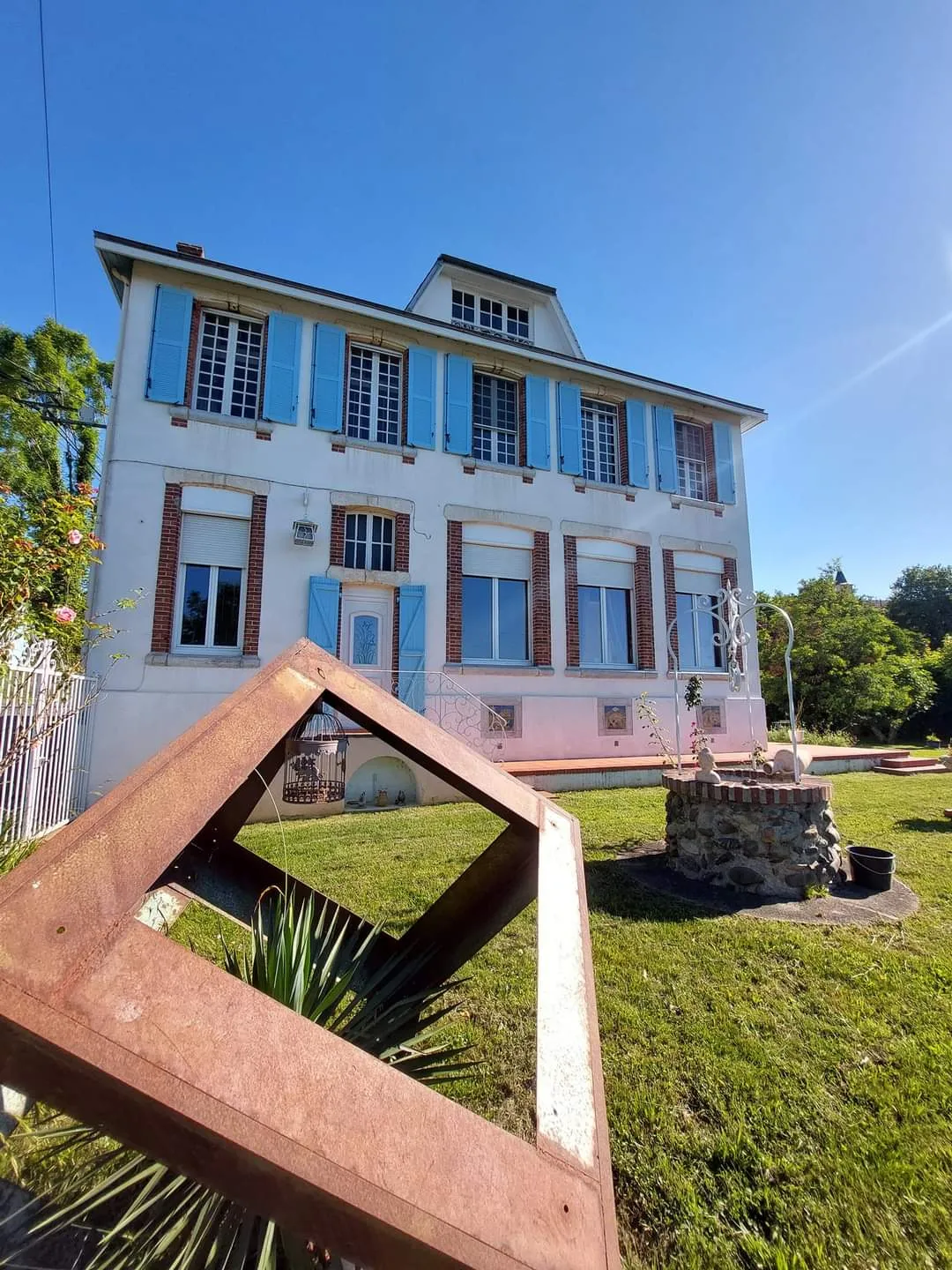 Maison de village avec vue sur les Pyrénées à Castelvieilh 