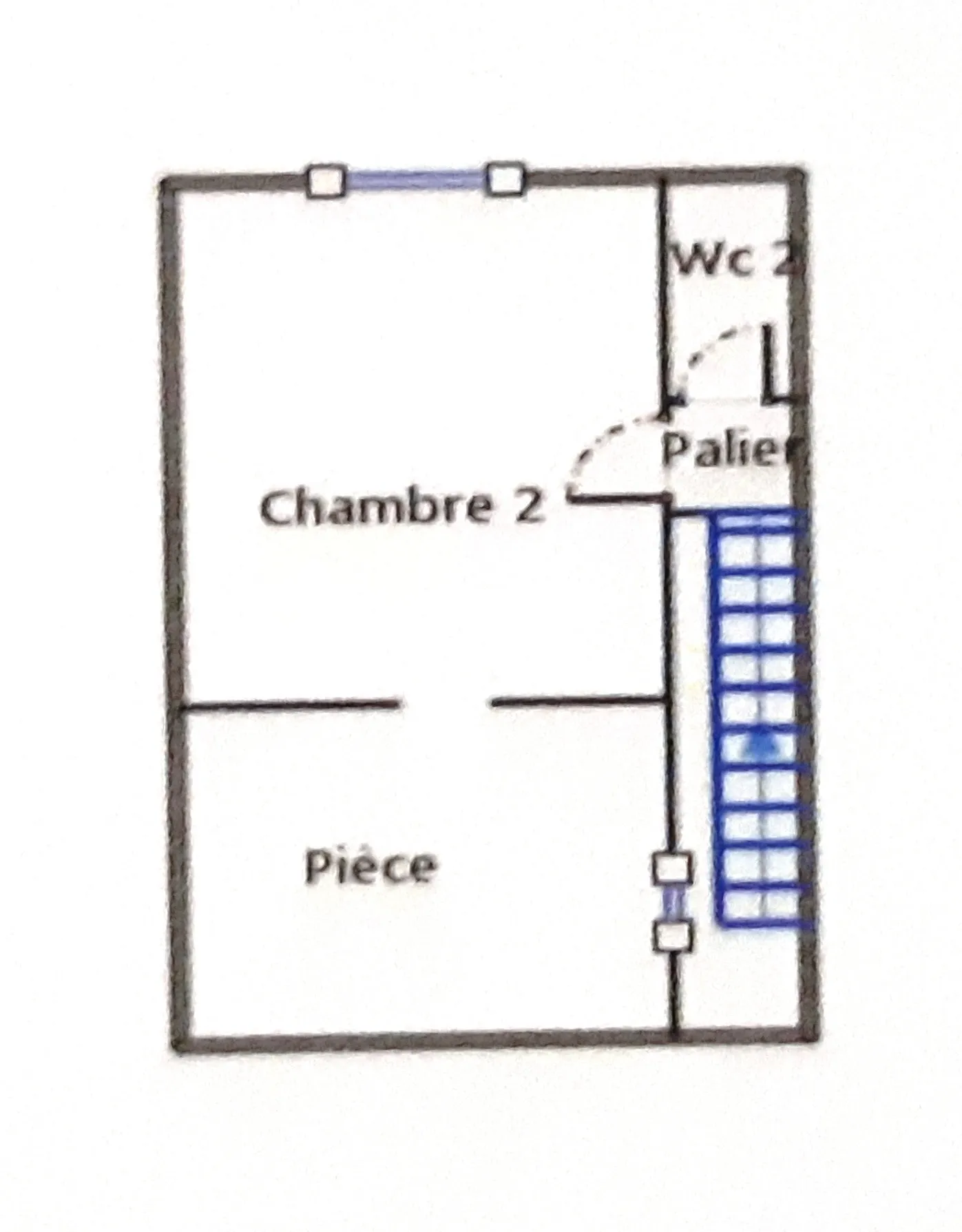 Pavillon T3/4 avec deux cours à vendre à Port la Nouvelle 