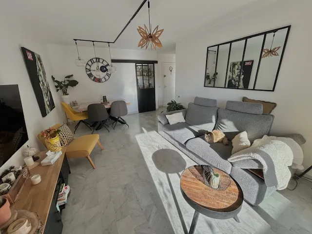 Vente appartement 3 pièces au Cannet avec terrasse et garage 