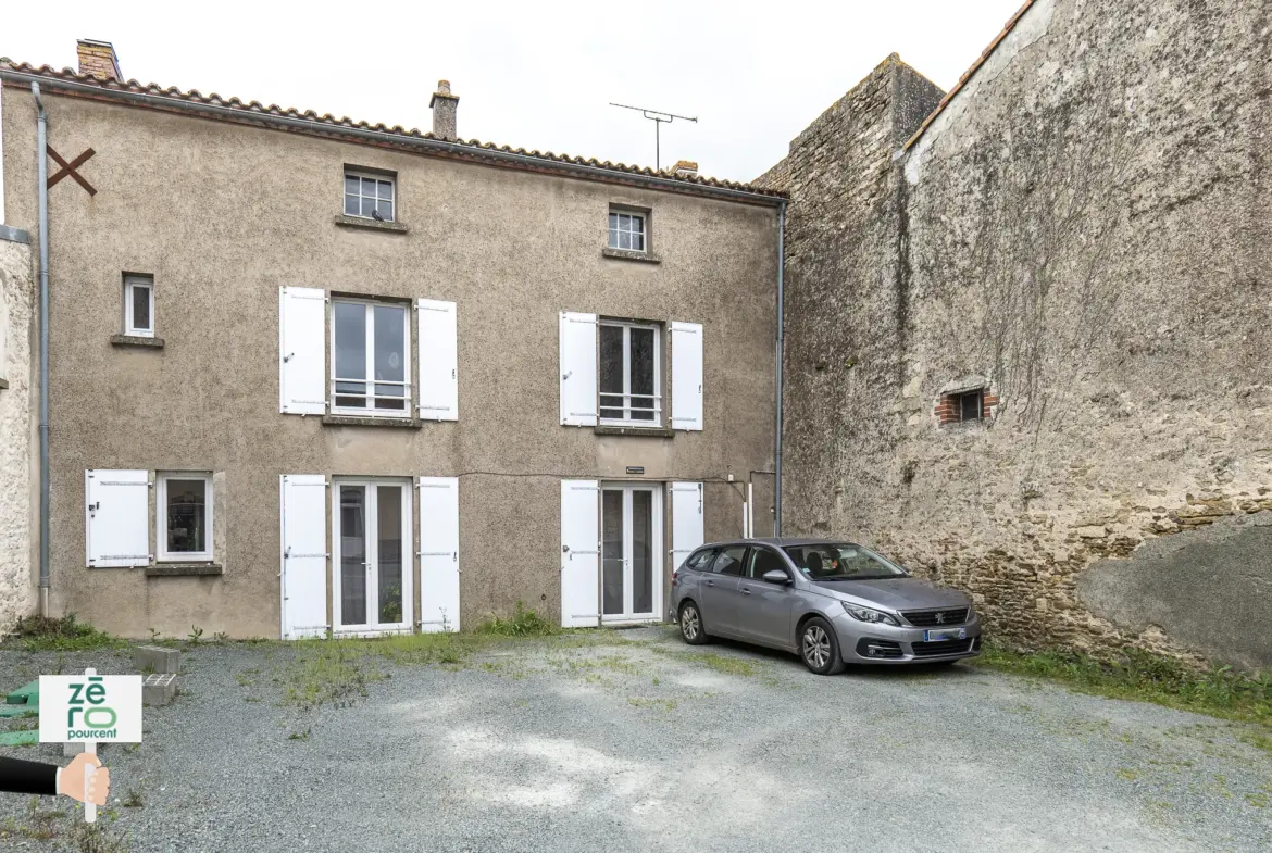 Ensemble immobilier proche de Chantonnay à vendre 