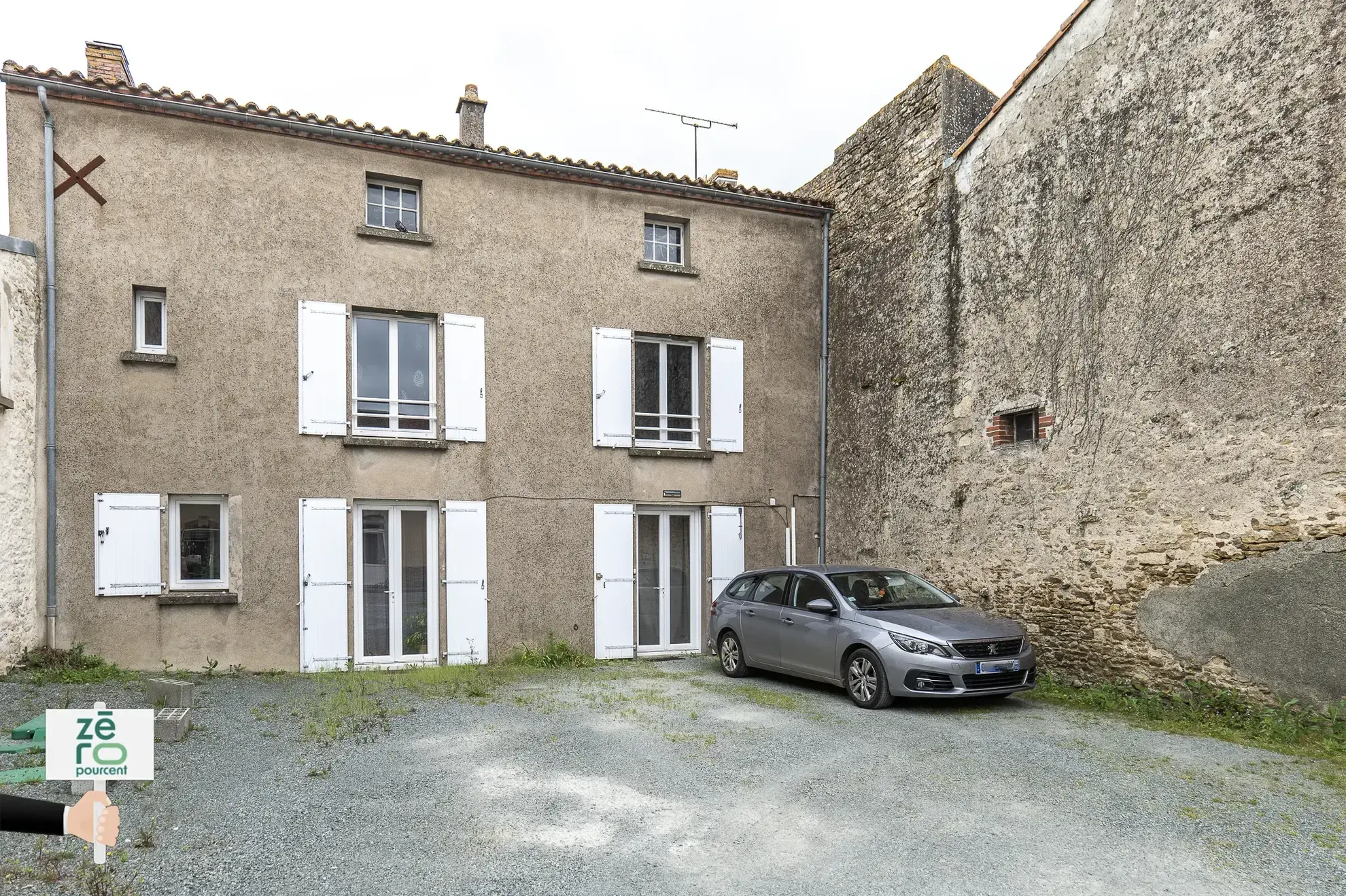 Ensemble immobilier proche de Chantonnay à vendre 