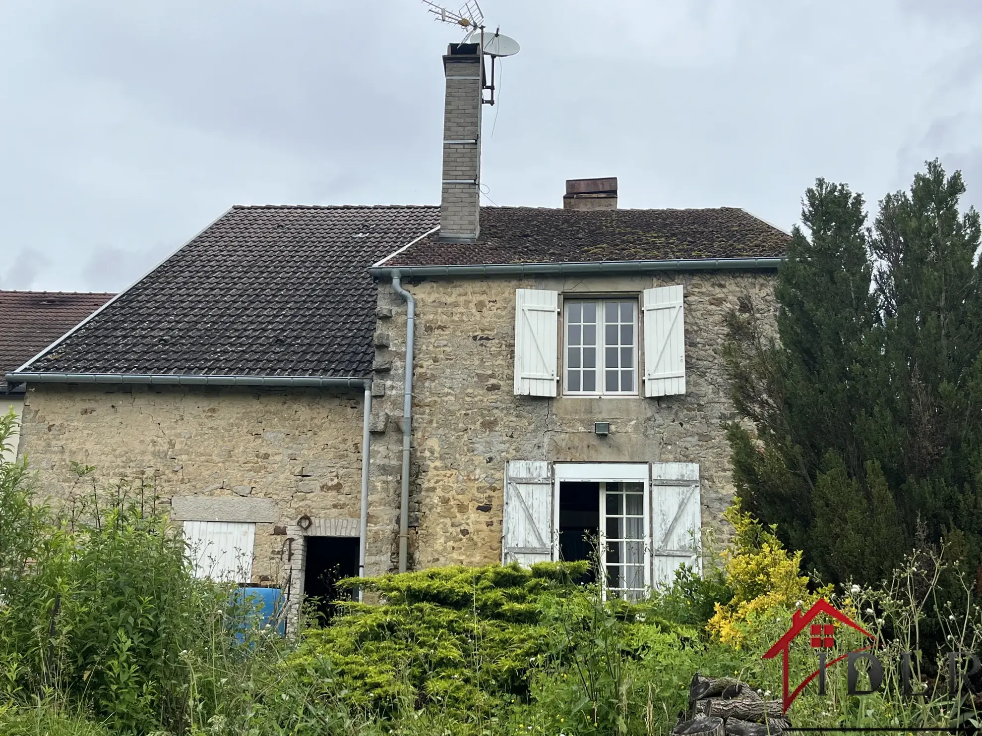 Maison de village de 1831 à Bize - 120 m² avec terrain de 1586 m² 