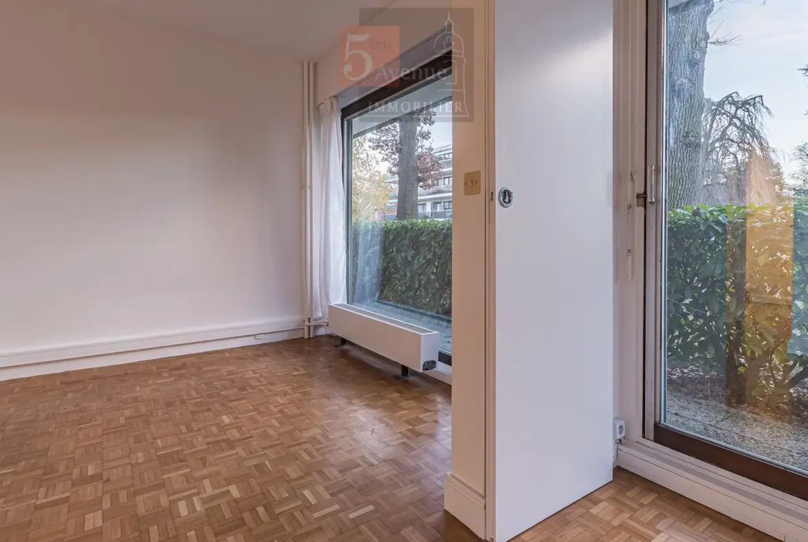 Vente Appartement T2 en rez-de-jardin à Chantilly avec terrain de tennis 