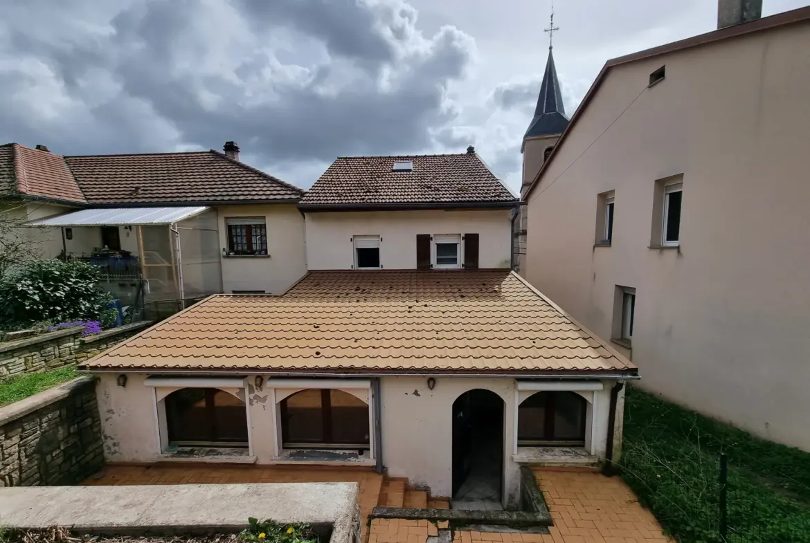 À vendre : Maison mitoyenne à Saint-Avold - 136 m² 