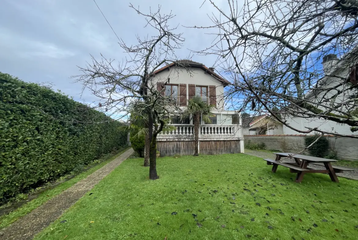 Maison de ville 116 m² avec jardin à Pau - Quartier Saint-Dominique 