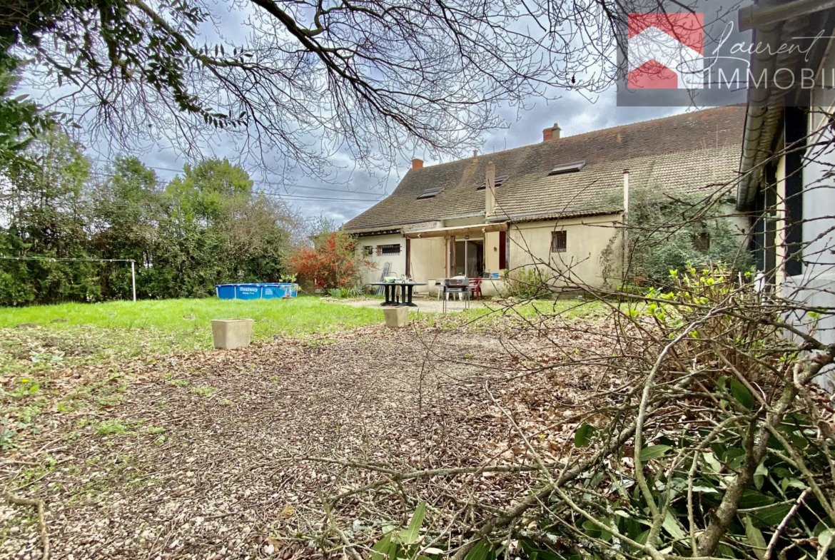 Ancienne ferme spacieuse à Simandre - 165 m² avec terrain 