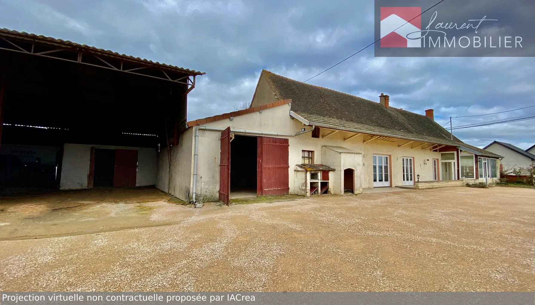 Ancienne ferme spacieuse à Simandre - 165 m² avec terrain 