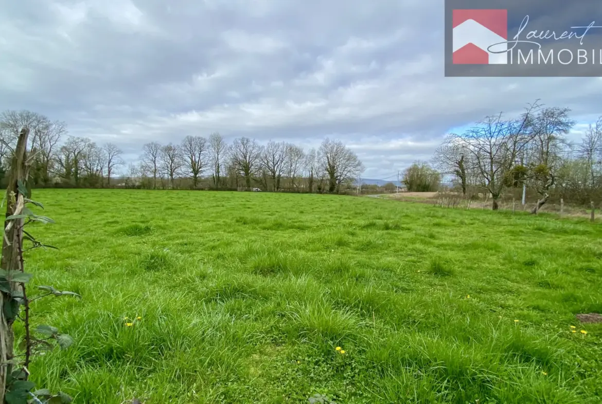 Ancienne ferme spacieuse à Simandre - 165 m² avec terrain 