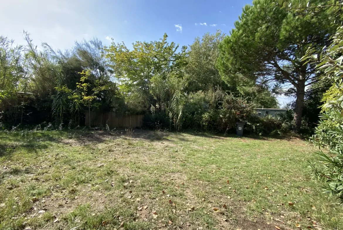 Terrain de loisir de 614m2 à Vias Plage, proche de la mer 