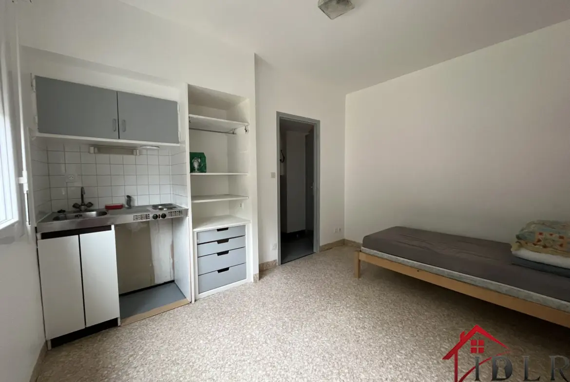 Appartement rénové de 18,02 m² à vendre à Bourbonne les Bains 